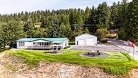 Building Photo - Fully furnished and stocked Single Level H...