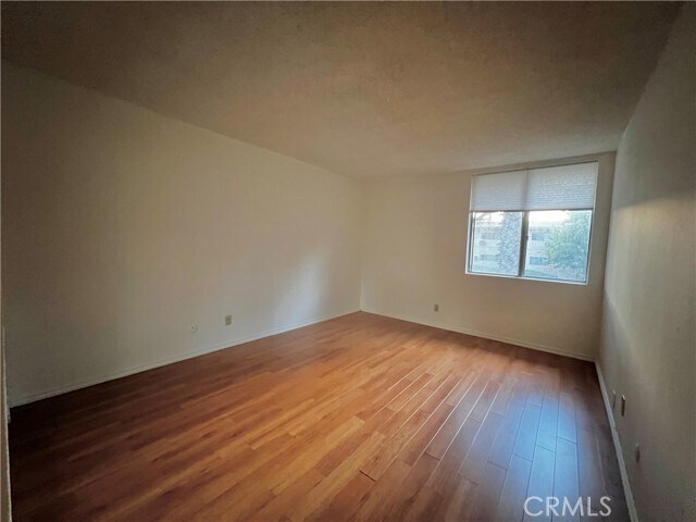 Building Photo - 540 Fairview Ave