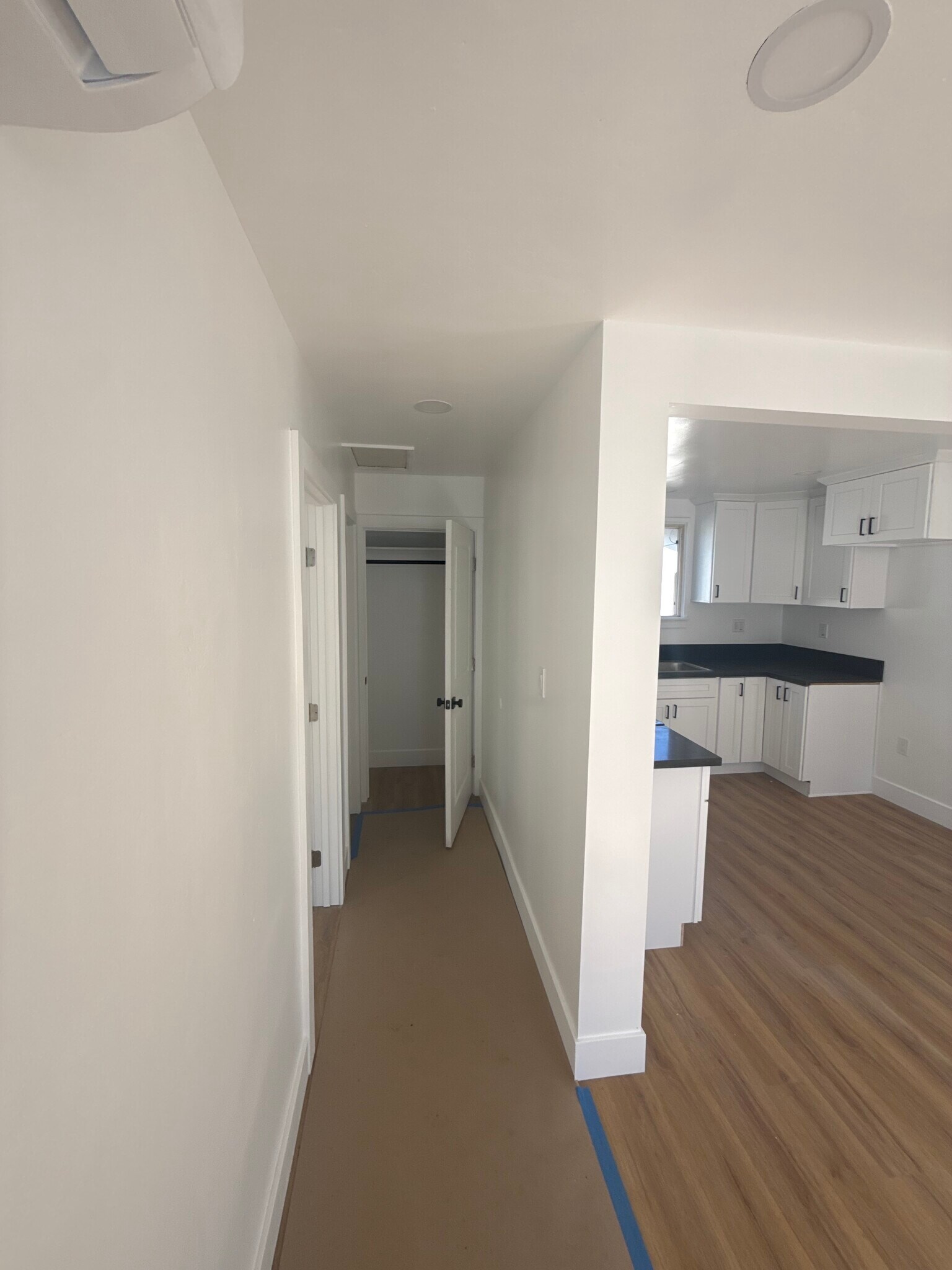 Building Photo - 5661 California Ave