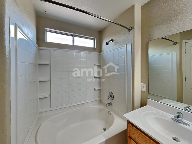 Building Photo - 18078 N 113th Ave