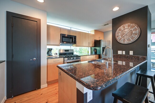 Building Photo - 1214 Urban Lofts Dr