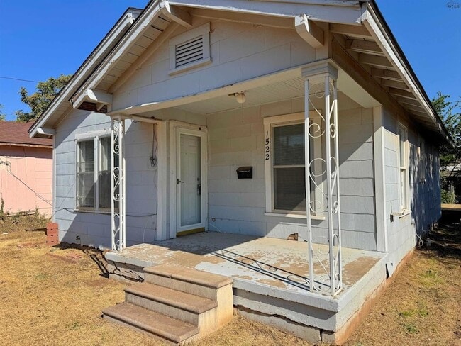 Building Photo - 1522 Blonde St