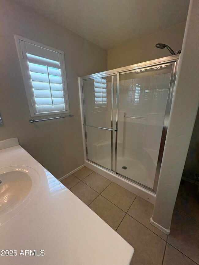 Building Photo - 4086 E Maplewood St