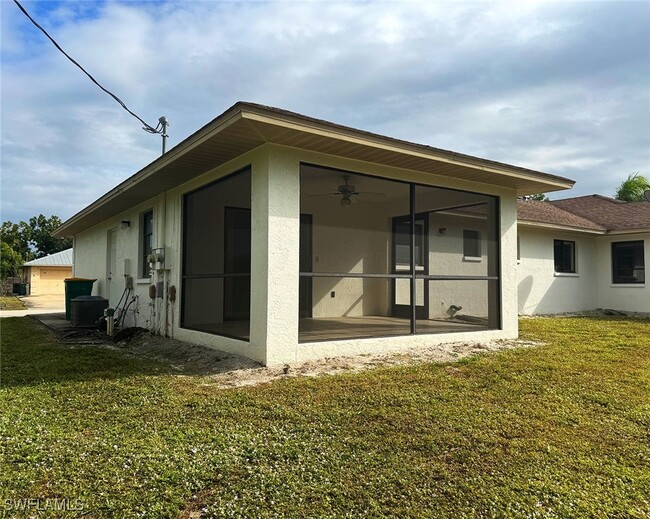 Building Photo - 699 110th Ave N