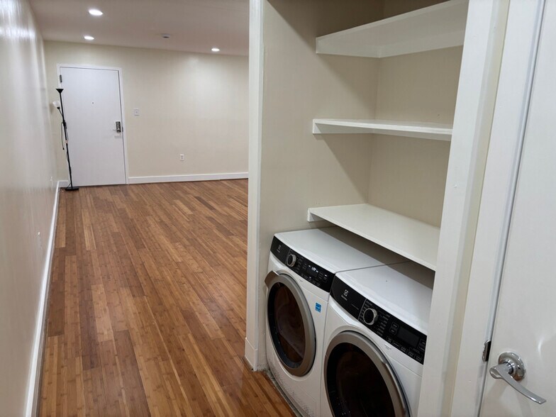 Building Photo - 2351 16th St SE