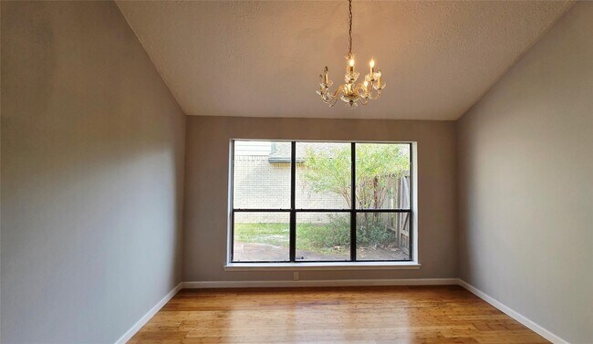 Building Photo - 12710 Meadway Ct