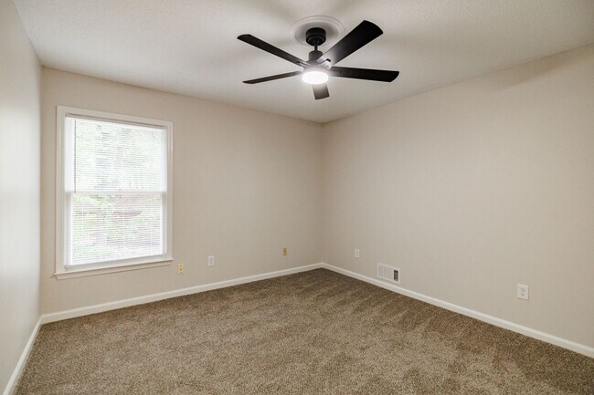 Building Photo - Updated Home in Ansley Park!