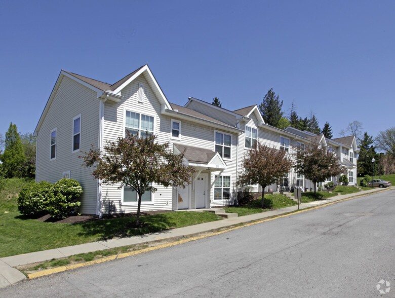 Forest Green Commons 120 Pillar Dr Coraopolis PA 15108 Apartment Finder