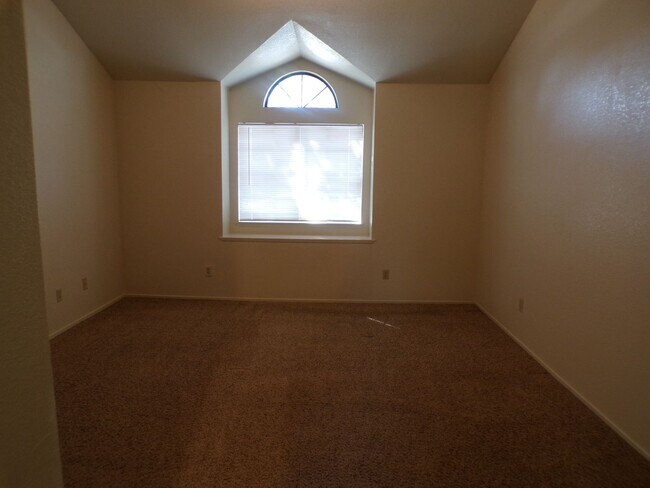 Building Photo - 1309 Cape Cod Dr