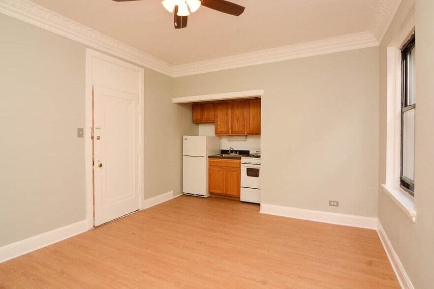 Building Photo - 3836 N Fremont St