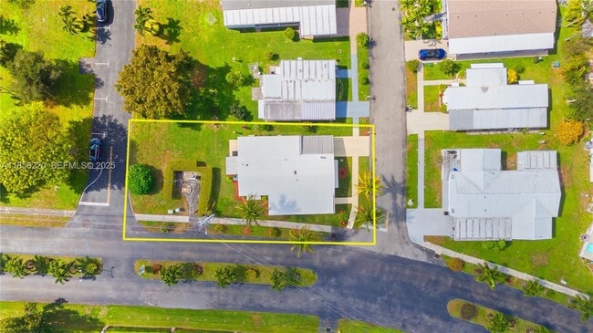 Building Photo - 202 NW 52nd St