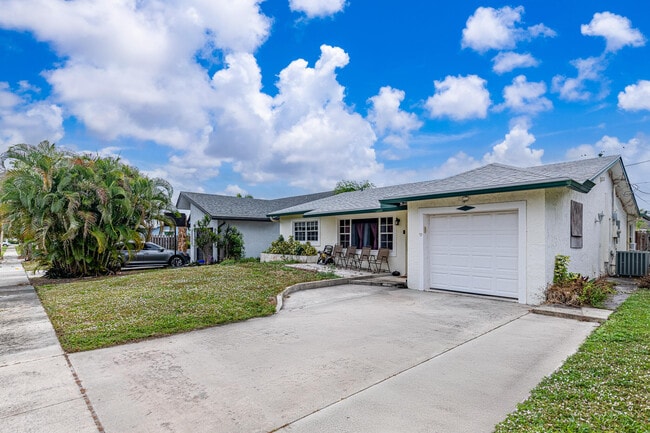 Building Photo - 564 NW 55th St