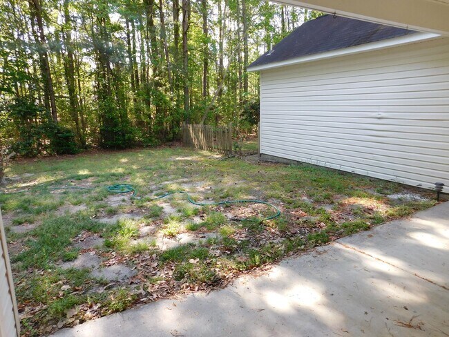 Building Photo - 210 Tobiano Dr