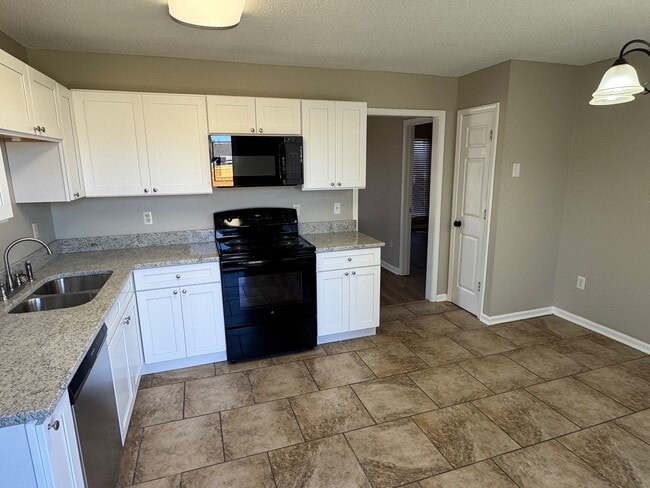 Building Photo - 1770 Central Trails Dr