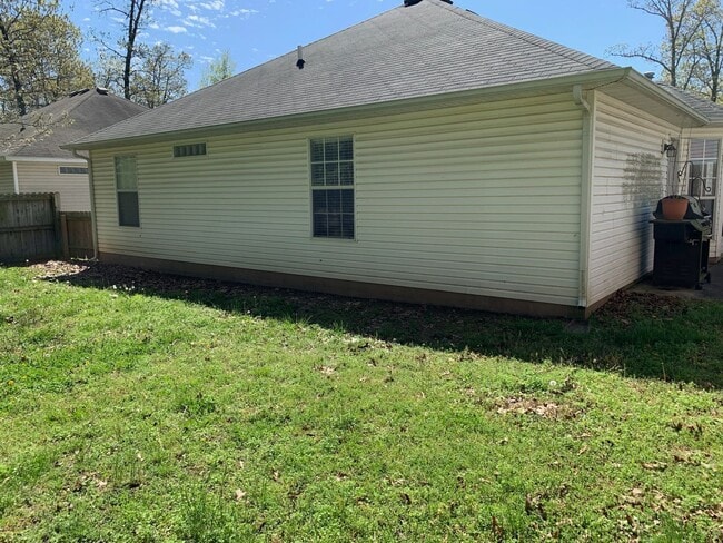 Building Photo - 1612 Crescent Street