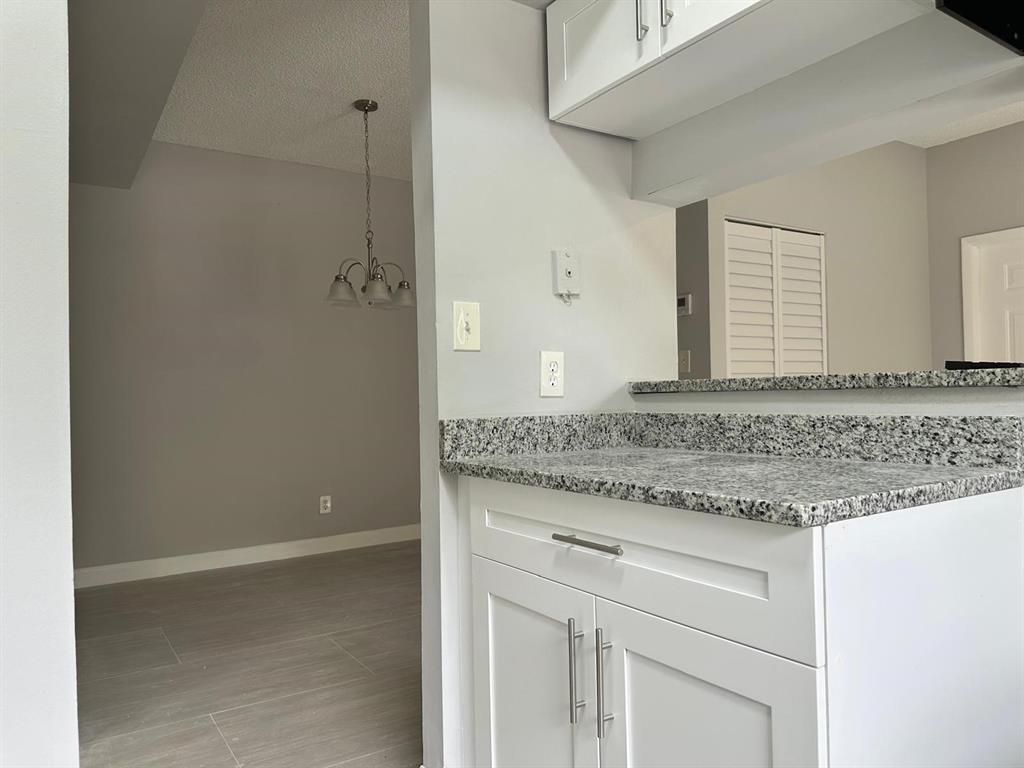 Building Photo - 891 Cypress Park Way