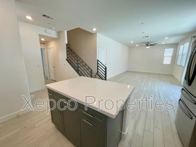 Building Photo - 41425 Penn Dr