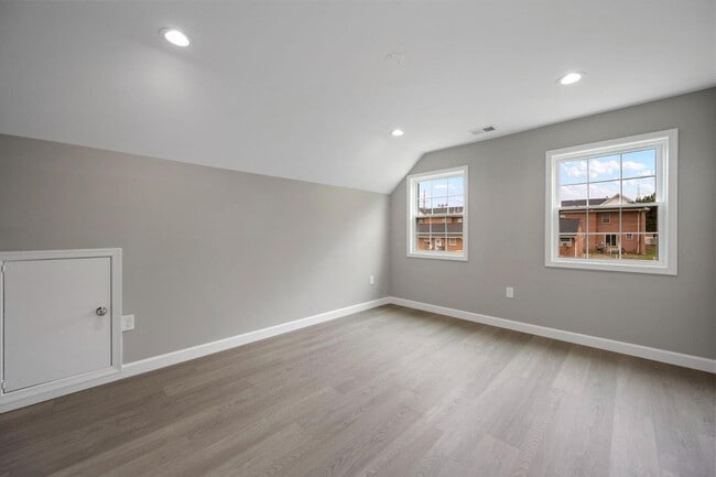 Building Photo - 2253 Papermill Rd