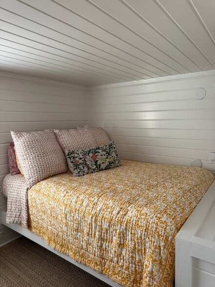 Building Photo - 123 Jasper St