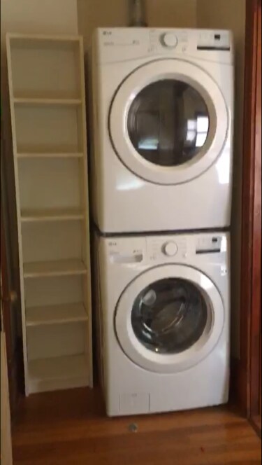 Building Photo - 56 Linden St