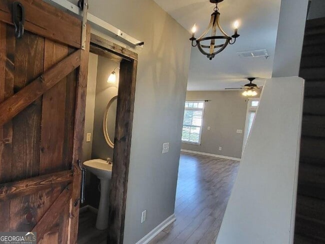 Building Photo - 45 Newnan Lakes Dr