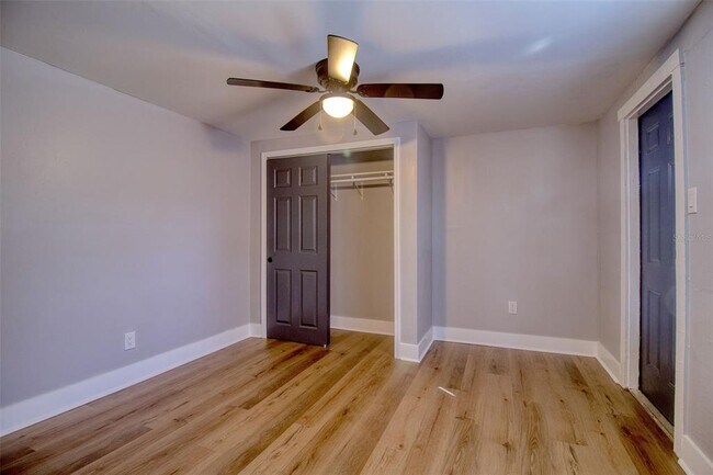 Building Photo - 675 16th Ave S