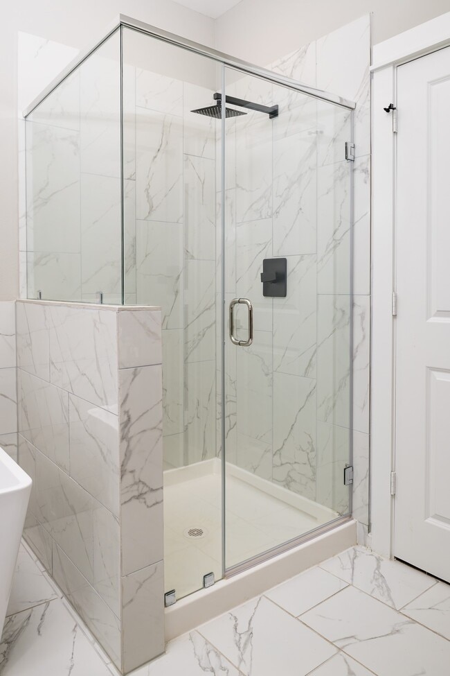 Building Photo - 417 Stonework Garden Ln