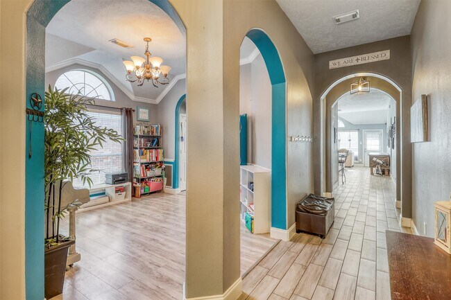 Building Photo - 506 Taskwood Dr