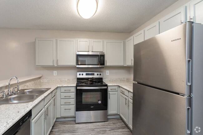 1BR, 1BA - 850SF - Wendover Ridge