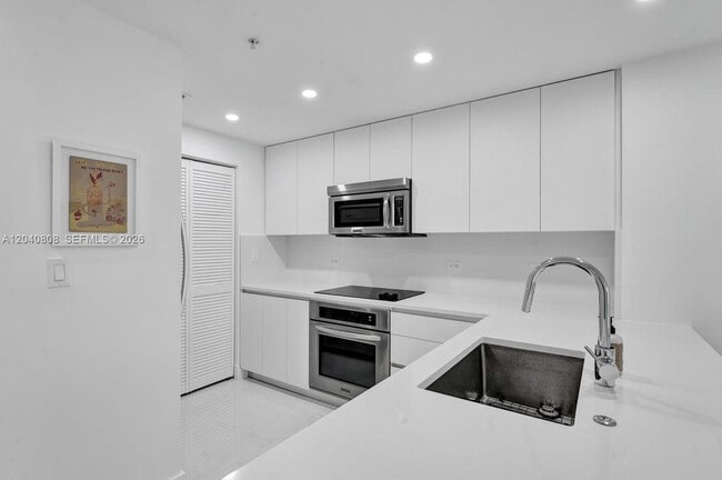 Building Photo - 244 Biscayne Blvd
