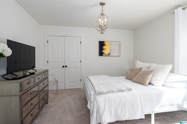 Building Photo - 330330 Kinross Circle