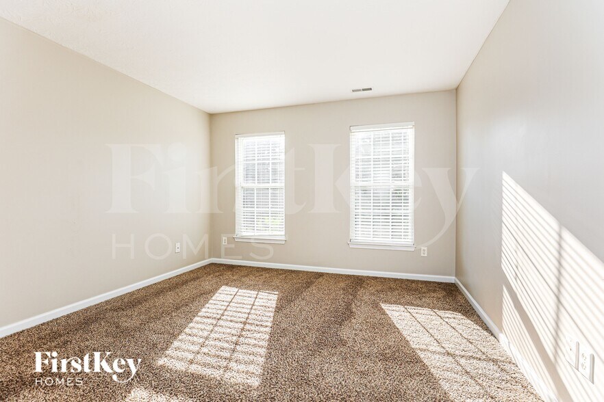 Building Photo - 5500 Appaloosa Cir