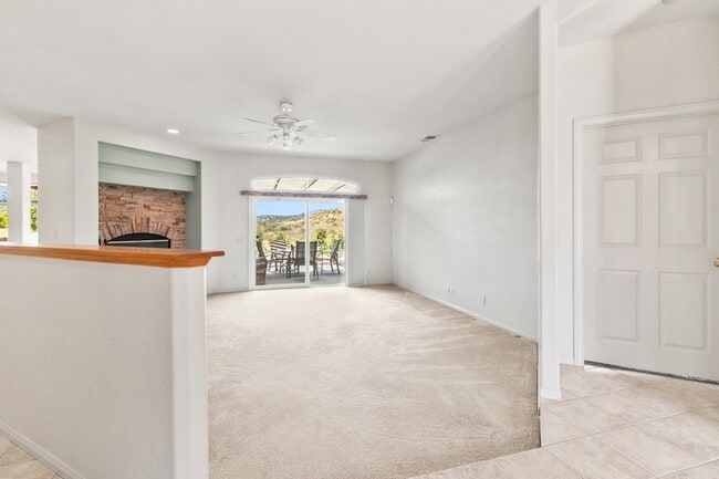 Building Photo - 15543 Vista Vicente Dr