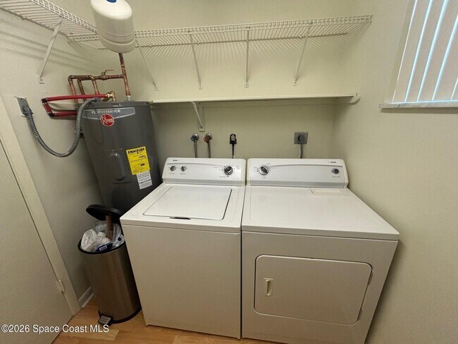 Building Photo - 2135 N Courtenay Pkwy