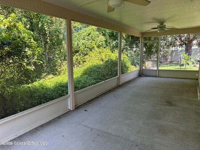 Building Photo - 2923 Pebble Creek St