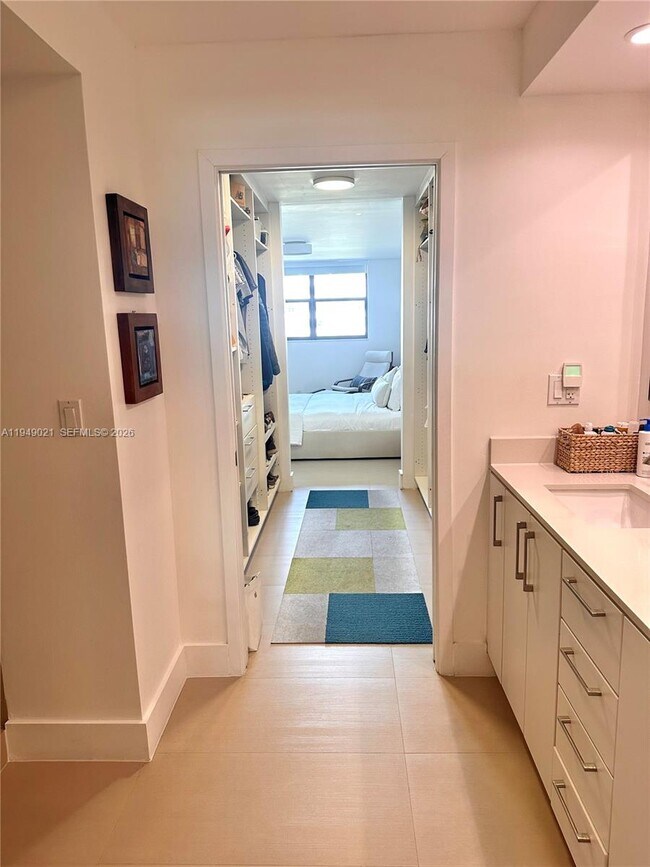 Building Photo - 170 Ocean Ln Dr