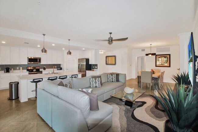 Building Photo - Sarasota National Seasonal Condo for Rent