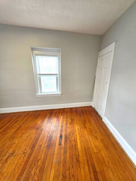 Building Photo - 161 Montgomery St