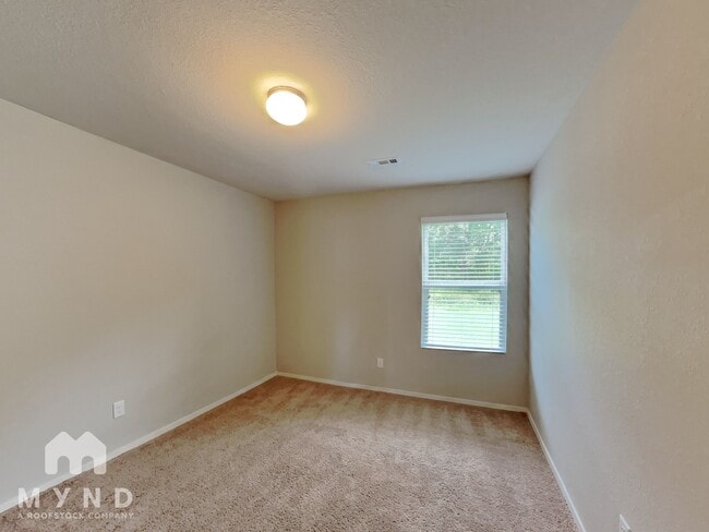 Building Photo - 307 Westwood Dr