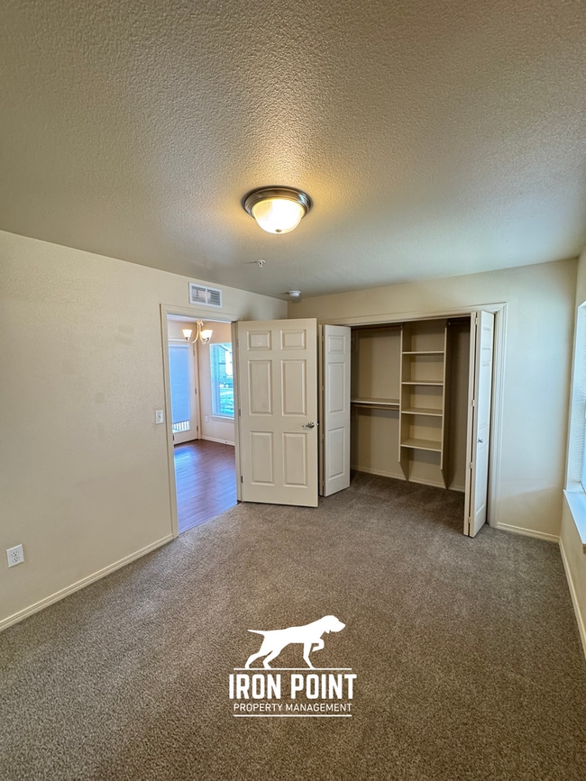 Building Photo - 11112 W Brassy Cove Loop