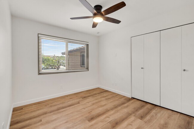 Building Photo - 4820 Cobb Dr