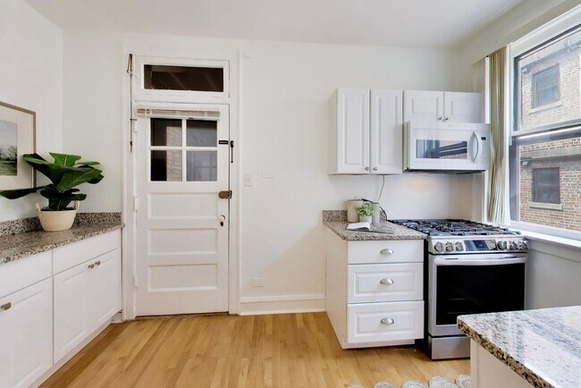 Building Photo - 408 Ridge Ave