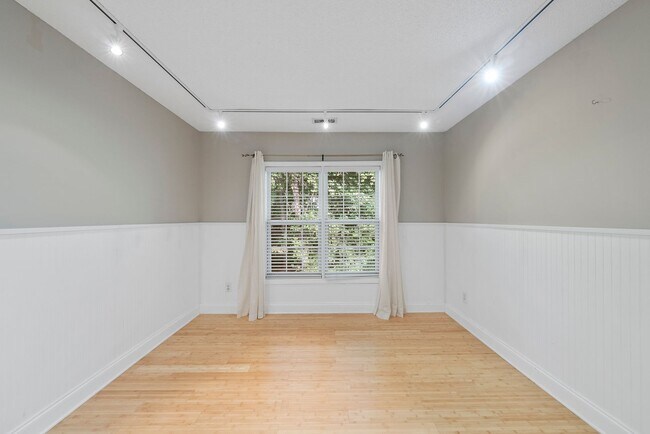 Building Photo - 3135 Lariat Ridge Dr