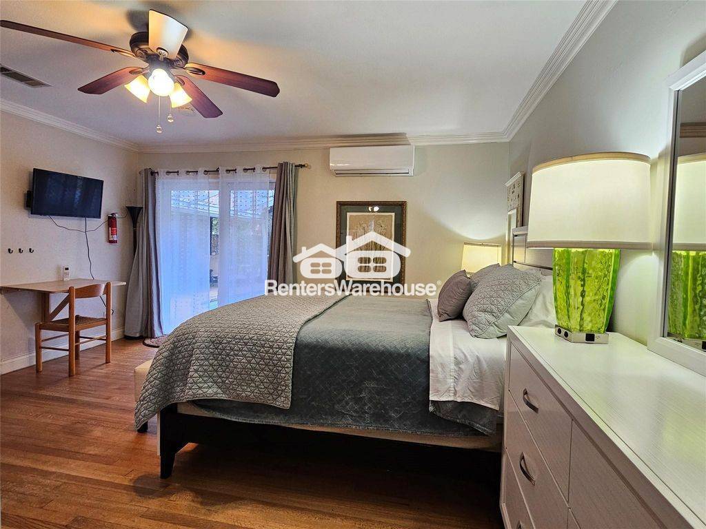 Building Photo - 5203 Chesapeake Way