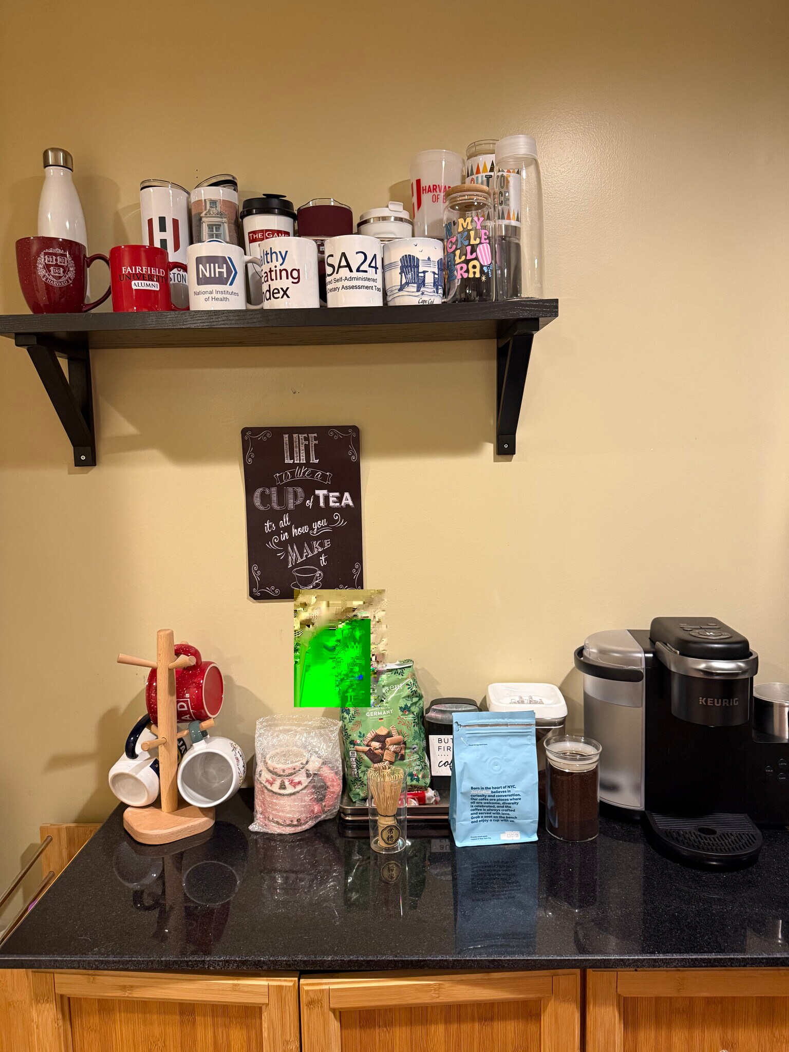 Building Photo - 404 Centre St