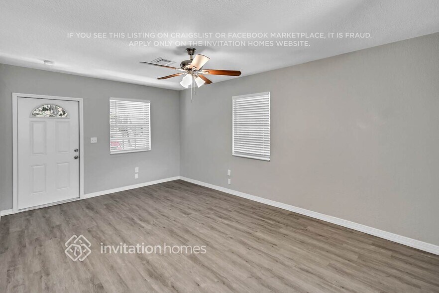 Building Photo - 3028 Ridgeway Ave