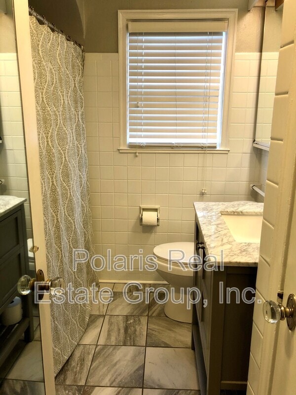 Building Photo - 3348 Fall Creek Dr
