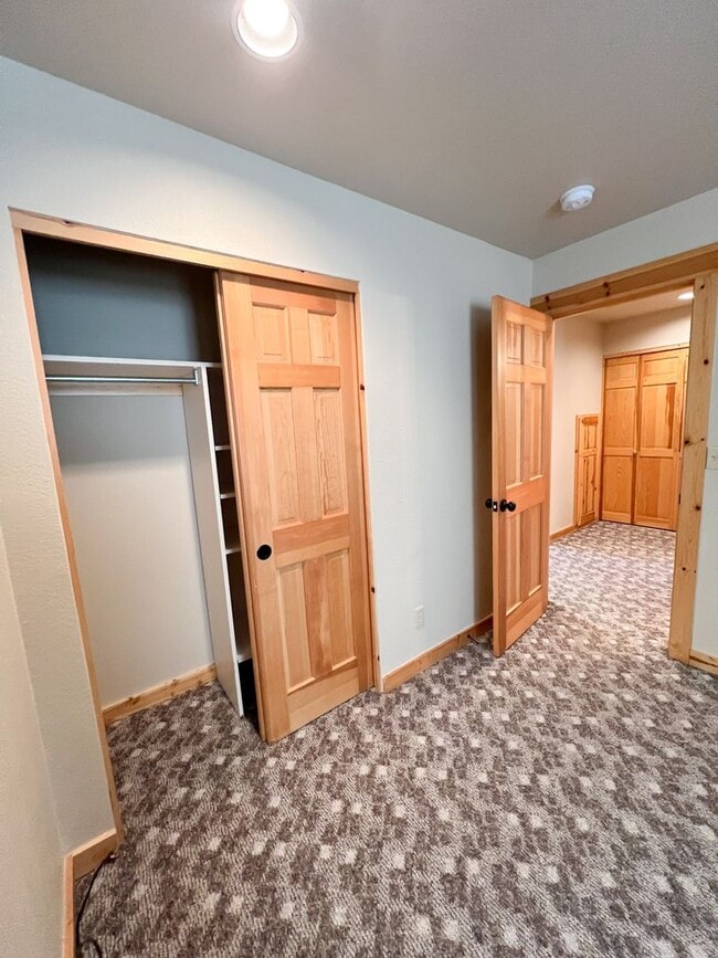Building Photo - 4663 Marsh Hawk Dr