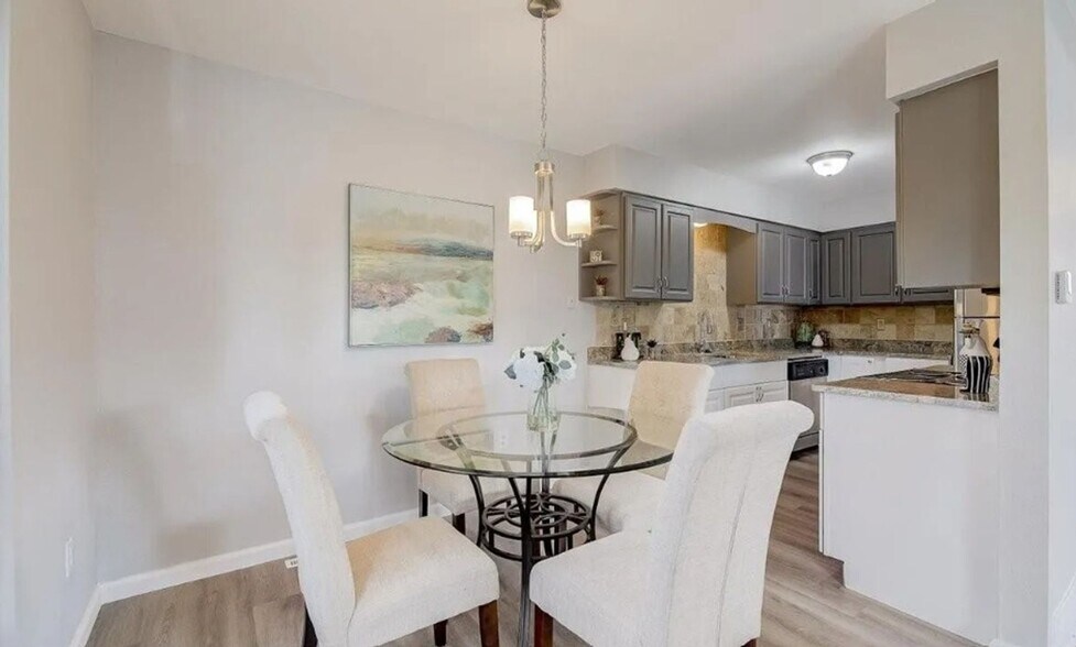 Building Photo - 6785 W 84th Way