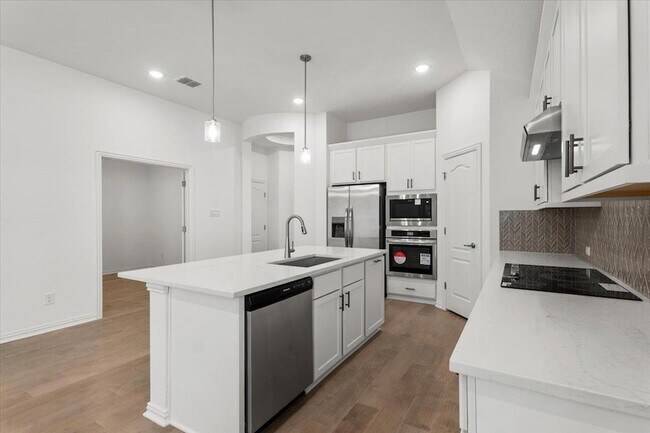 Building Photo - 1429 Cole Ests Dr